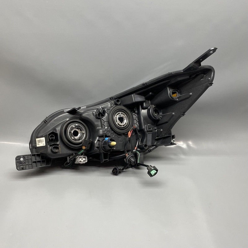 SUBARU IMPREZA HEADLIGHT RIGHT PASSENGER 2017 2018 2019 HALOGEN OEM 84