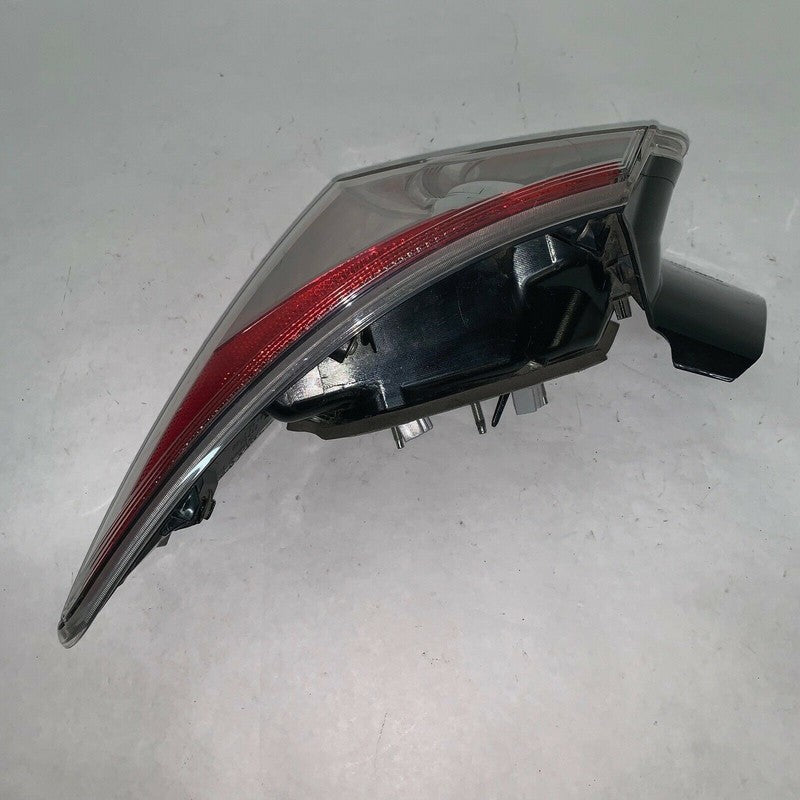 BBN751150 MAZDA 3 TAIL LIGHT RIGHT PASSENGER SIDE HATCHBACK 2010 2011 2012 2013 OEM