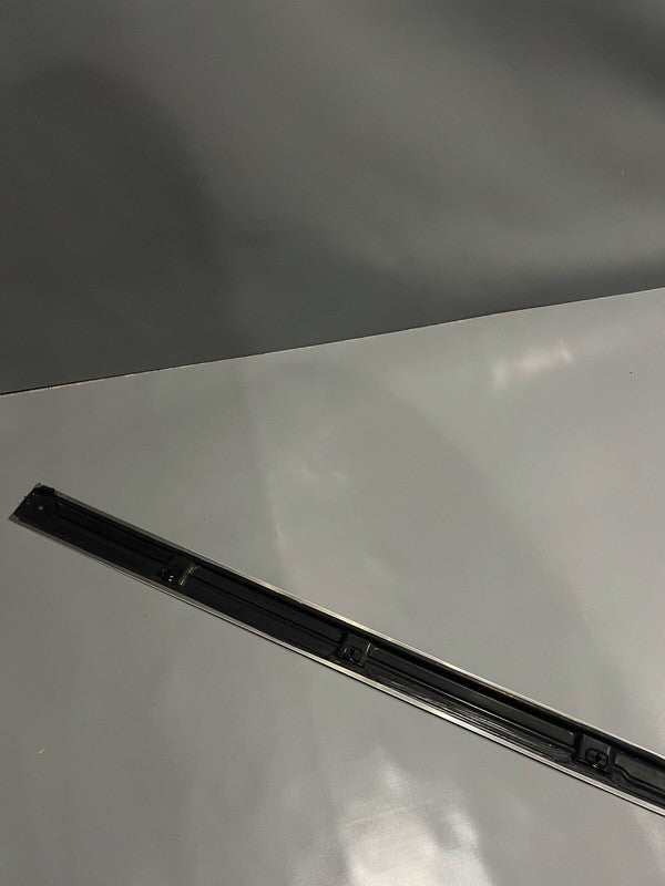 1860489-88-A TESLA CYBERTRUCK ROOF RAIL LEFT 2024 2025 OEM 1860489-88-A