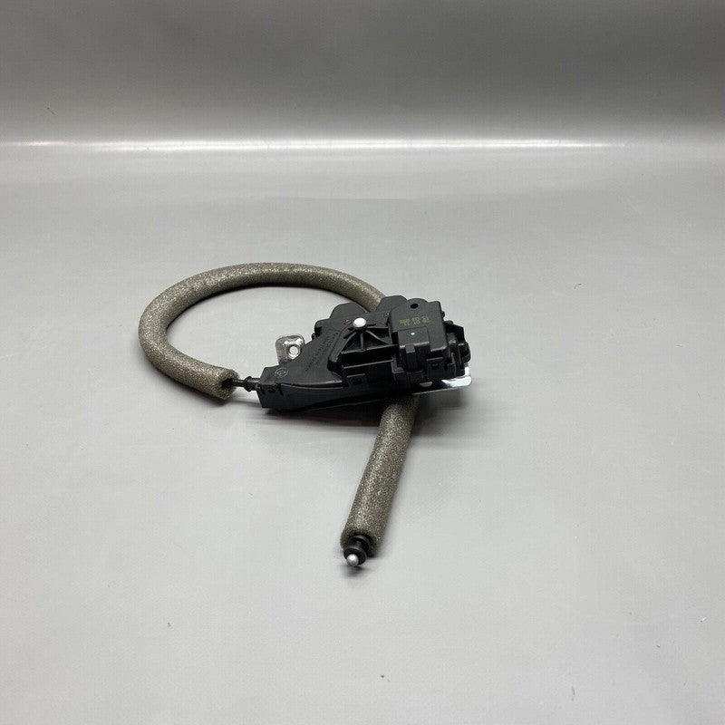 A2047500485 MERCEDES BENZ CLS550 TRUNK LOCK ACTUATOR MOTOR  2014 2015 16 17 18 2019 2020 OEM