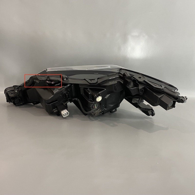 TOYOTA CAMRY HEADLIGHT RIGHT PASSENGER 2018 2019 2020 LED OEM 