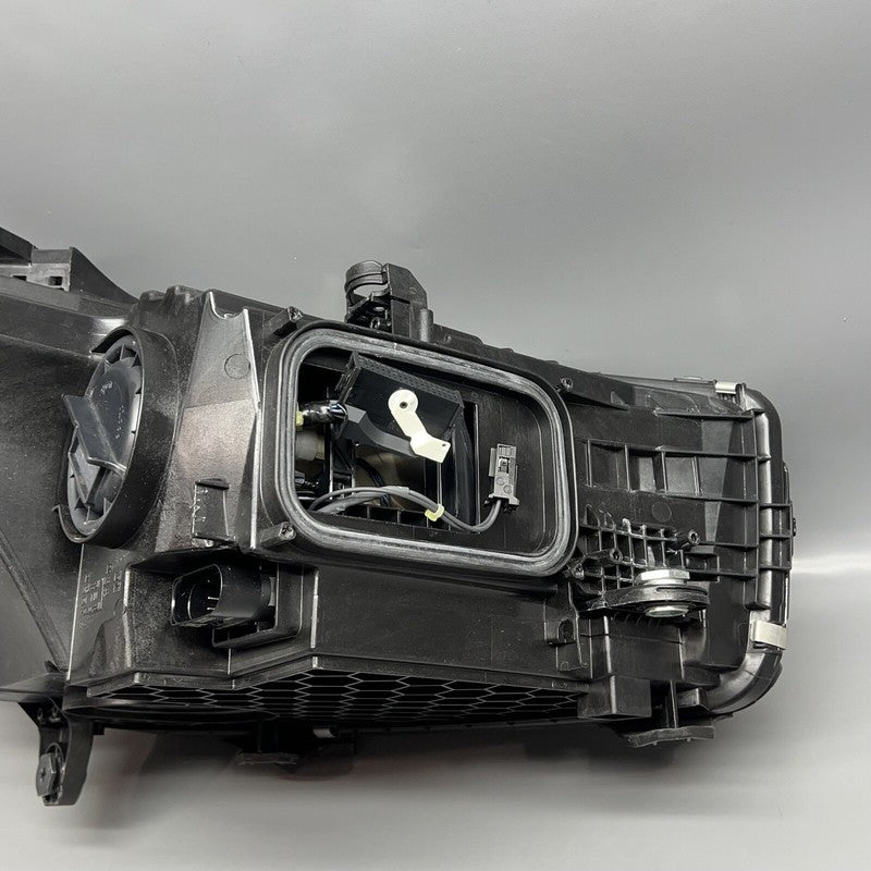 A2069067503 MERCEDES BENZ C300 HEADLIGHT LEFT DRIVER LED 2022 2023 OEM A2069067503