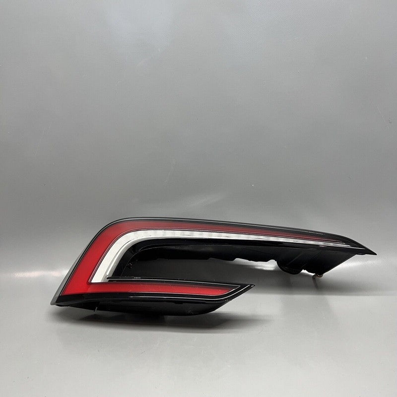 1691498-00-F TESLA MODEL 3 TAIL LIGHT LEFT DRIVER 2024 OEM 1691498-00-F