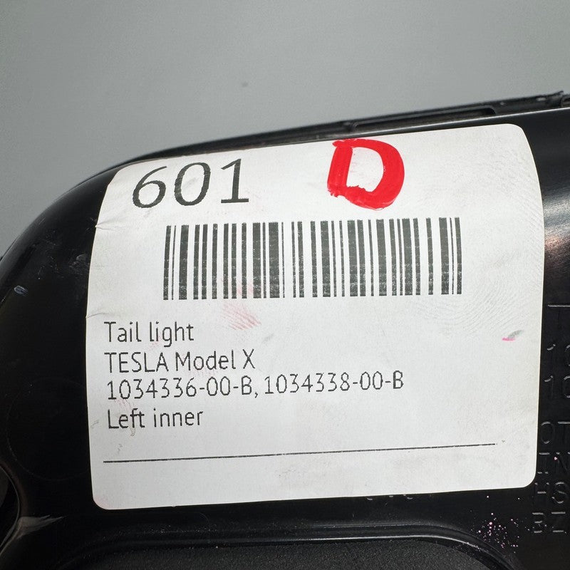 TESLA MODEL X TAIL LIGHT LEFT DRIVER 2016 2017 2018 2019 2020 OEM 1034