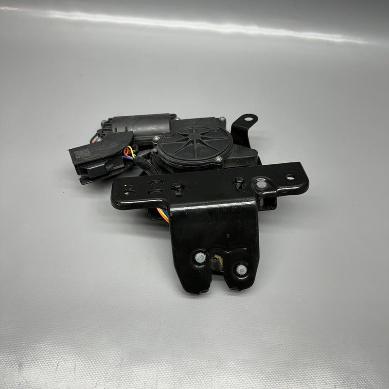 1500604-00-B TESLA MODEL 3,Y LIFT GATE LOCK LATCH 2018 19 20 21 22 2023 OEM 1500604-00-B