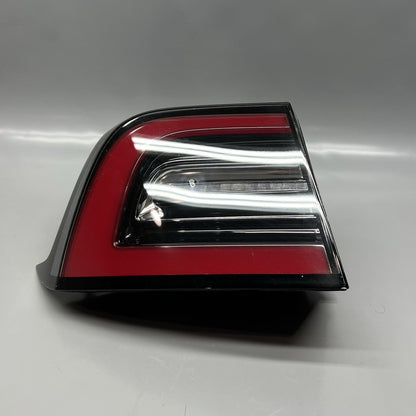 MODEL 3 TESLA MODEL 3 TAIL LIGHT LEFT DRIVER 2017 2018 2019 2020 2021 2022 2023 OEM 