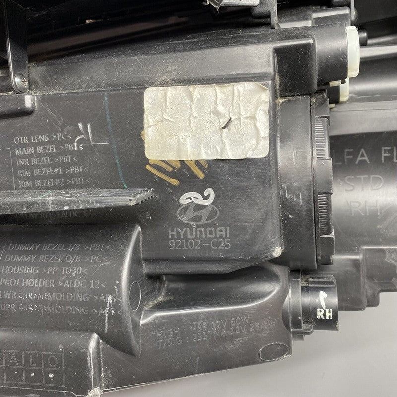 92102-C25 HYUNDAI SONATA HEADLIGHT RIGHT PASSENGER 92102-C25 2018 2019 HALOGEN OEM