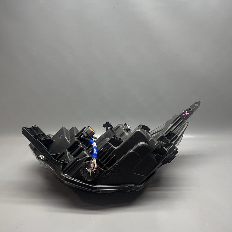 SUBARU FORESTER HEADLIGHT RIGHT PASSENGER 2025 LED 