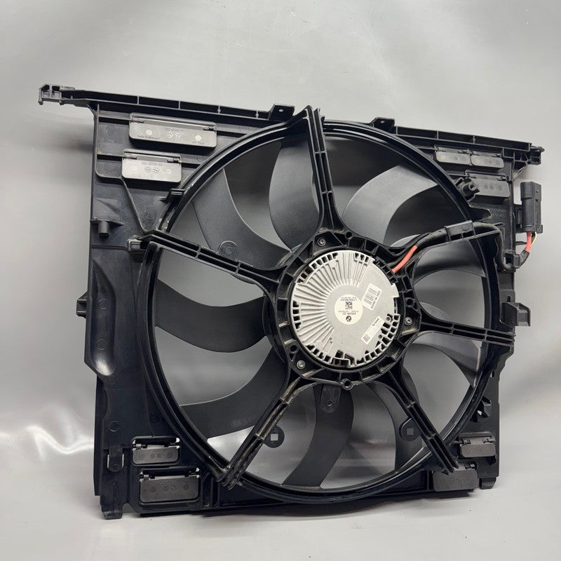 7647652 BMW 535I RADIATOR FAN 640I 740I 2011 2012 2013 2014 2015 2016  OEM 7647652