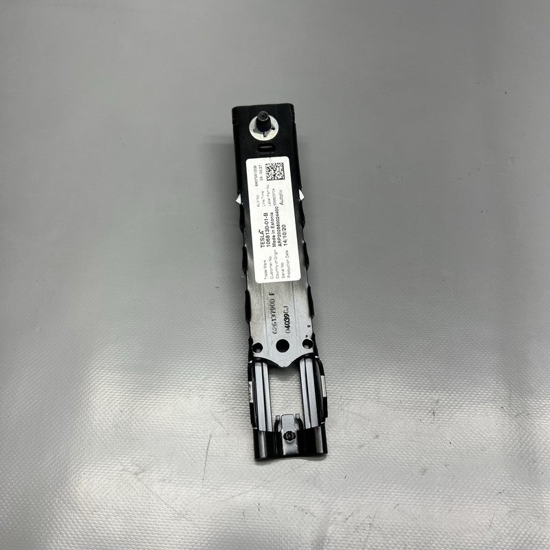 1068130-01-B TESLA MODEL 3 Y 1ST ROW SEAT BELT HEIGHT ADJUSTMENT 2017-2020 2021 2022 2023 OEM