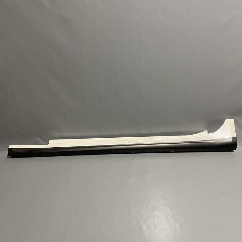 6700288380 MASERATI GHIBLI ROCKER MOLDING LEFT DRIVER 6700288380 2014 2015 2016 2017 OEM