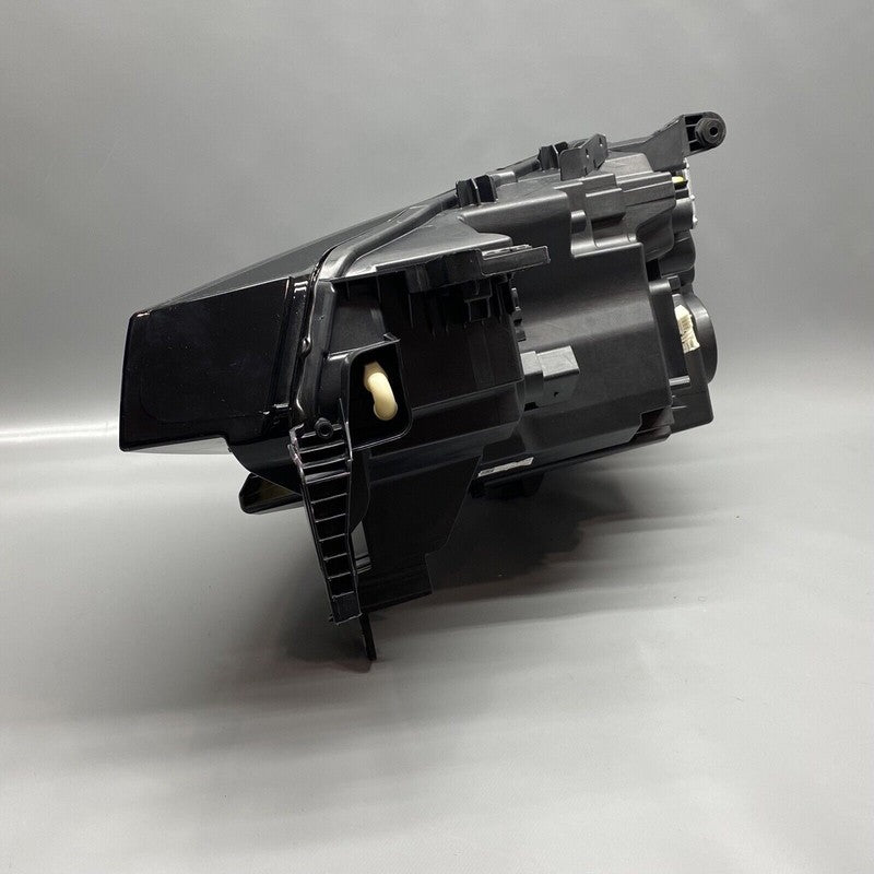 11A941006A VOLKSWAGEN ID4 HEADLIGHT RIGHT PASSENGER 11A941006A 2021 2022 LED OEM