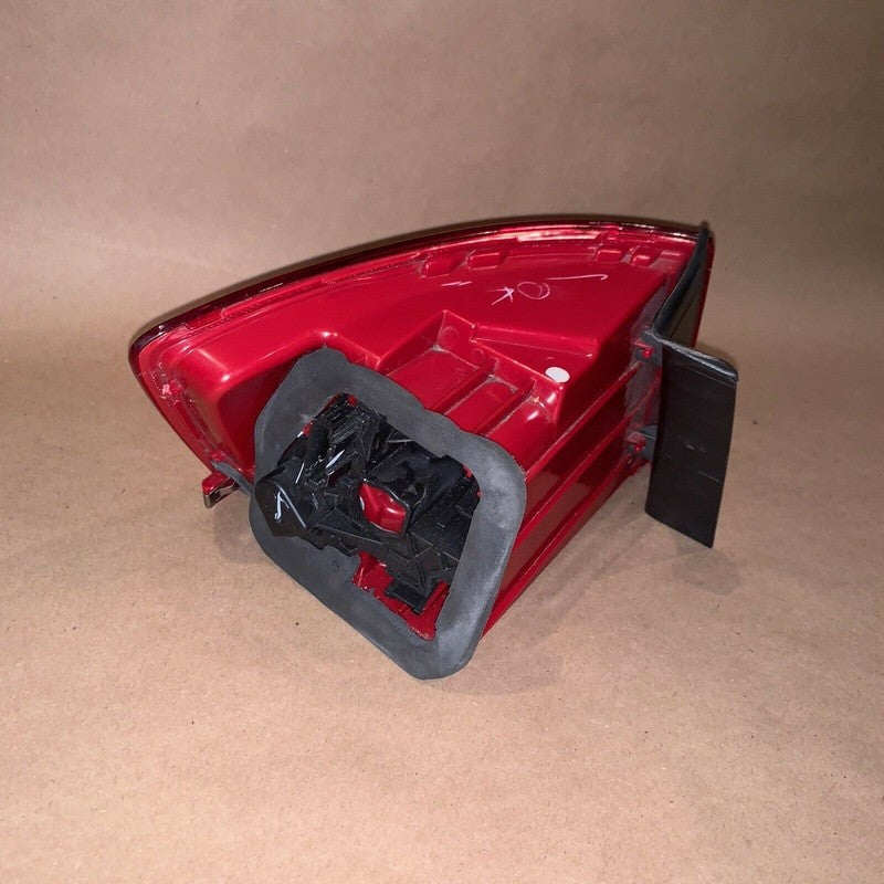 VOLKSWAGEN JETTA TAIL LIGHT RIGHT PASSENGER 2011 2012 2013 2014 2015 OEM