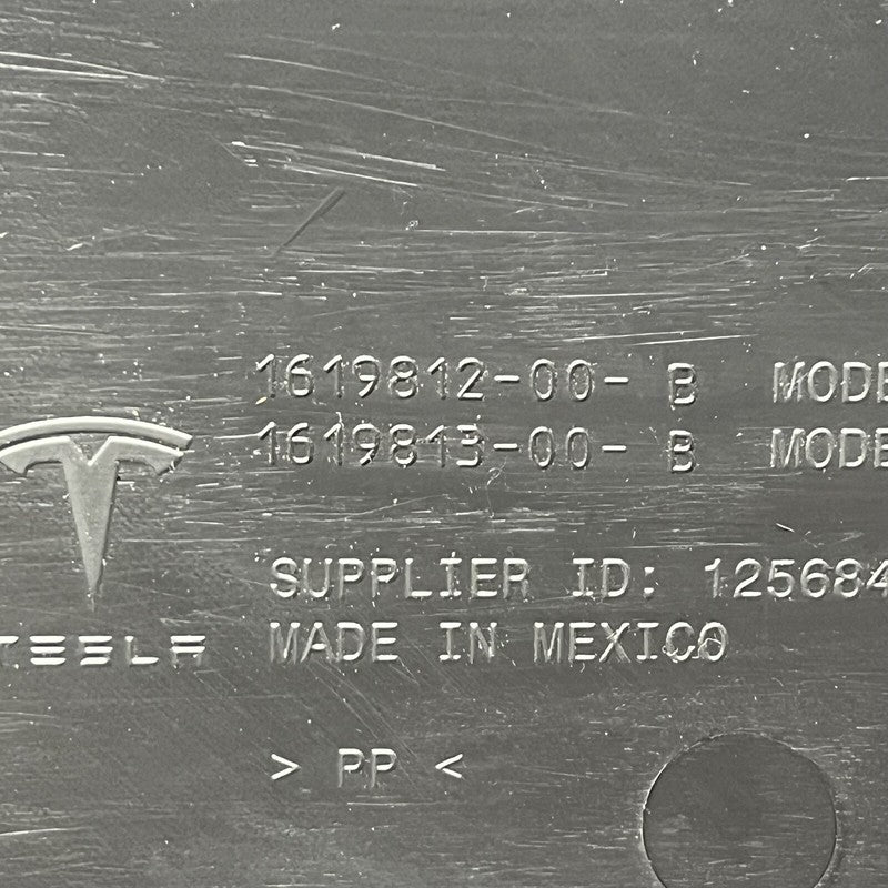 1492605-00-B TESLA MODEL Y WINDSHIELD WINDOW WIPER COWL PANEL 2020 21 22 2023 1619812-00-B
