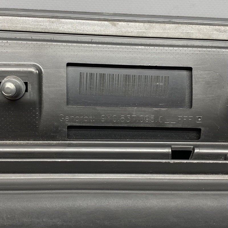 9Y0837095C PORSCHE CAYENNE DOOR MOLDING LEFT LOWER FRONT 2019 2020 2021 OEM 9Y0837096