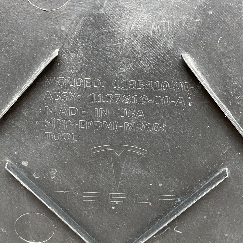 1137819-00-A TESLA MODEL 3 REAR BUMPER LOWER VALANCE 2017 2018 2019 2020 2021 2022 2023 OEM