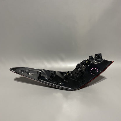 TOYOTA CAMRY TAIL LIGHT RIGHT PASSENGER SIDE 2018 2019 2020 OEM