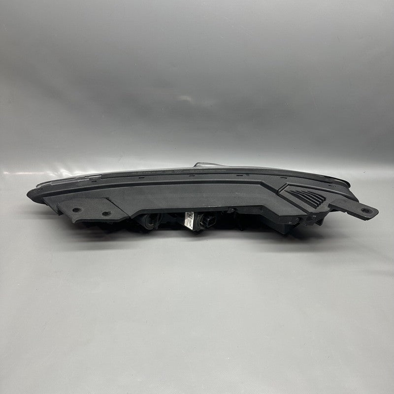 92208-J9010 HYUNDAI KONA DAYTIME RUNNING LIGHT RIGHT 2018 2019 2020 2021 OEM 92208-J9010