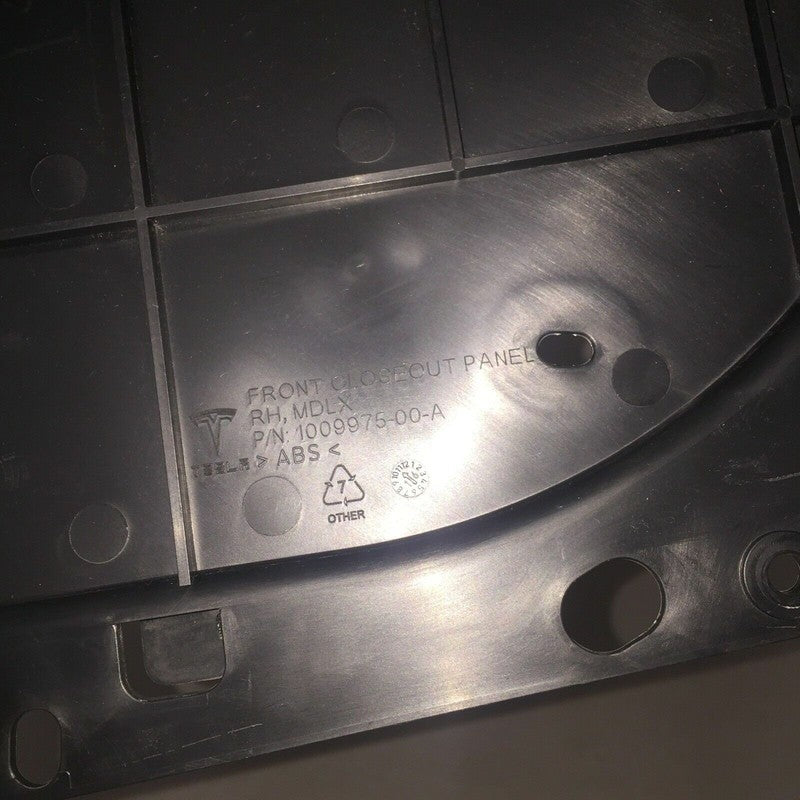 1009975-00-A TESLA MODEL X RIGHT FRONT CLOSEOUT PANEL SHIELD 2015 2016 2017 2018 OEM