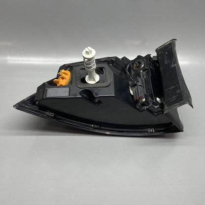 FK72-13405-BF LAND ROVER DISCOVERY SPORT TAIL LIGHT LEFT DRIVER 2015 16 2017 FK72-13405-BF