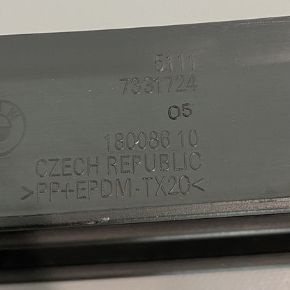 51117331724 BMW 528 GRILLE LOWER CENTER 51117331724 2014 2015 2016 OEM