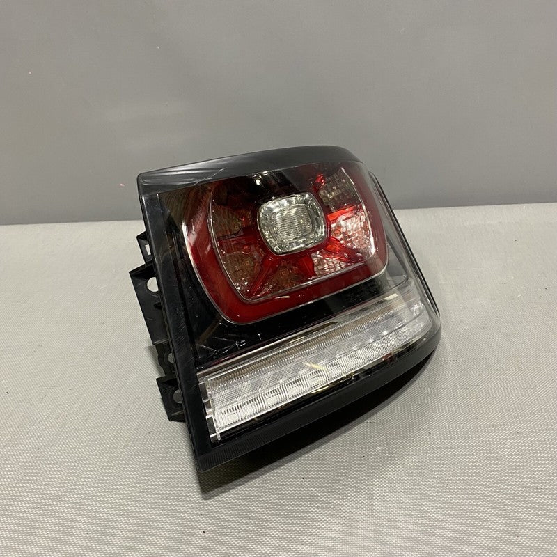 lr061588 RANGE ROVER SPORT TAIL LIGHT RIGHT PASSENGER LED OEM 2014 2015 2016 2017 