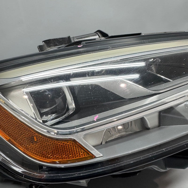 8V0941034E AUDI A3 S3 HEADLIGHT RIGHT PASSENGER 2017 2018 2019 XENON LED OEM 8V0941034E
