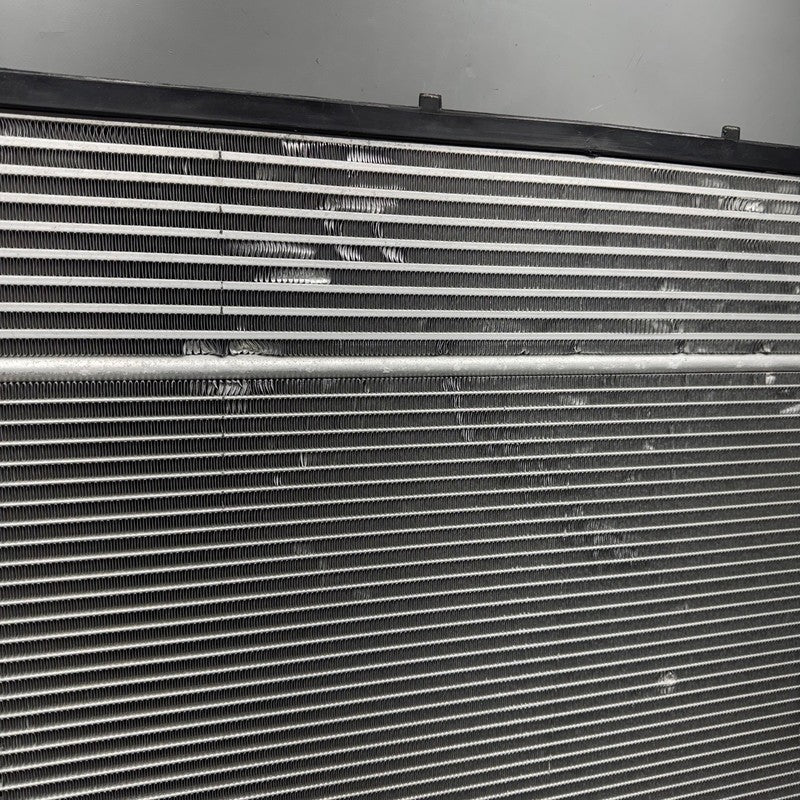 A0995000002 MERCEDES BENZ GL450 GL550 RADIATOR 2013 2014-2016 2017 2018 2019 OEM A0995000002