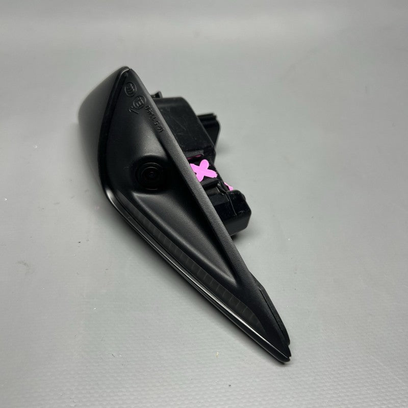 1495865-20-C TESLA MODEL 3 Y FENDER CAMERA MARKER LEFT 2018 2019 2020 2021 2022 1495865-20-C