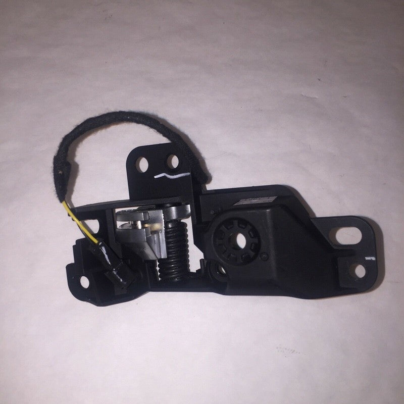 1047629-00-A TESLA MODEL X LEFT FRONT DOOR OPENER INTERIOR RELEASE 2015 2016 2017 2018 OEM