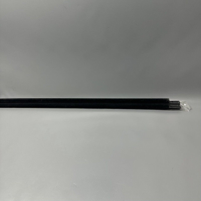 1098684-00-D TESLA MODEL X DOOR WINDOW MOLDING RIGHT FRONT 2015 16 17 18 19 20 21 22 2023 OEM