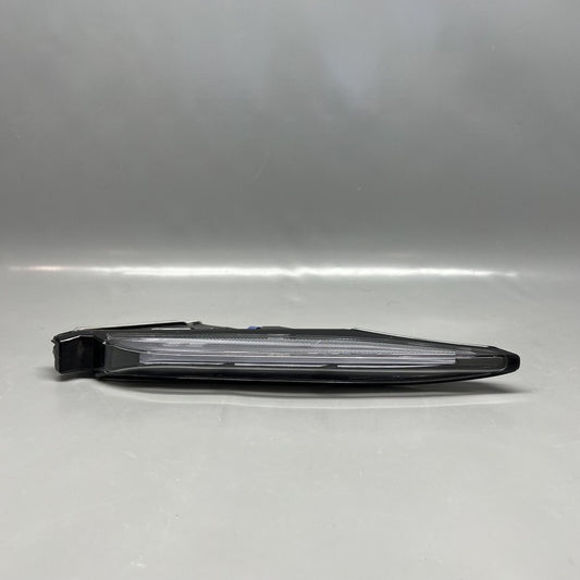 95B953081B PORSCHE MACAN RUN SIGNAL LIGHT LEFT DRIVER 2019 2020 2021 2022 OEM 95B953081B