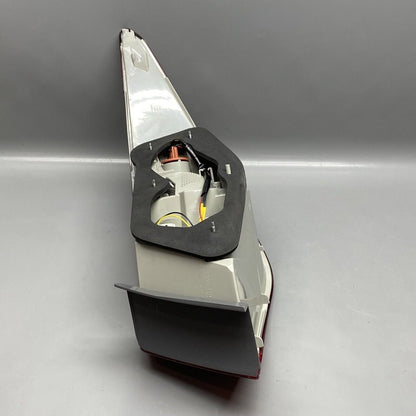 924013Q000 HYUNDAI SONATA TAIL LIGHT LEFT DRIVER 2011 2012 2013 2014 OEM 924013Q000