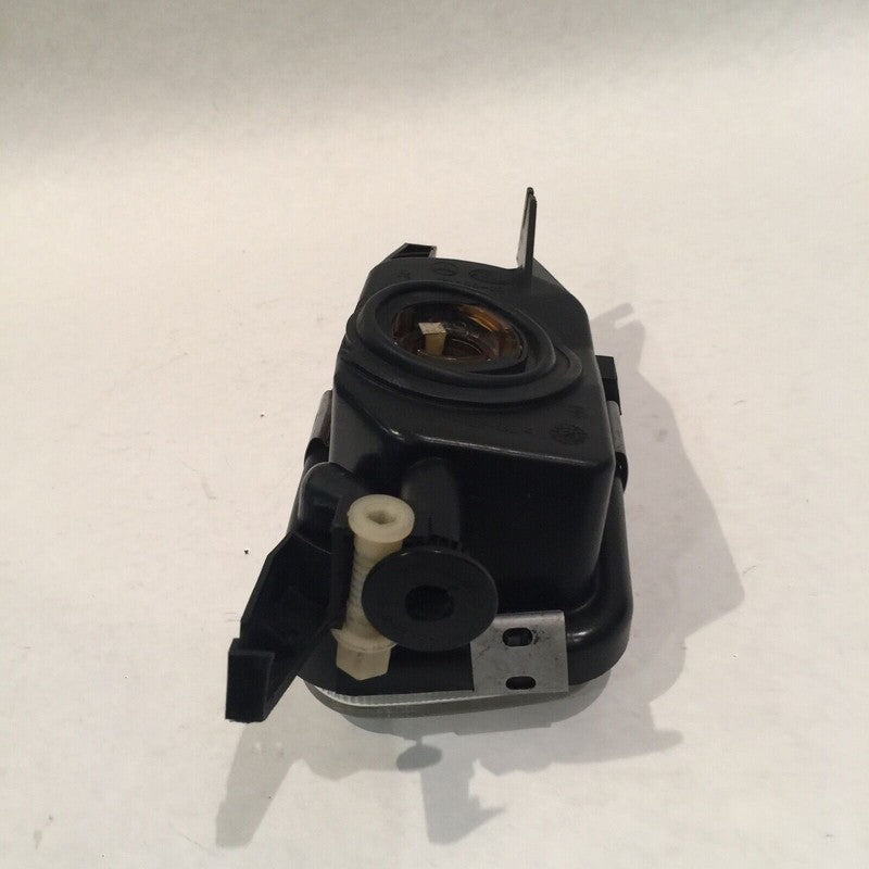 151000-00 MERCEDES BENZ CL500 FOG LIGHT RIGHT PASSENGER 151000-00 2000 2001 2002 2003 OEM