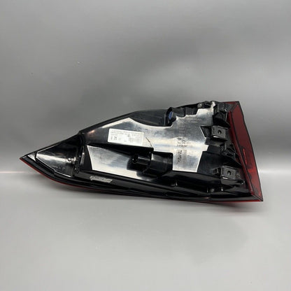 7P5945208R PORSCHE CAYENNE TAIL LIGHT RIGHT PASSENGER 2015 2016 2017 LED OEM 7P5945208R