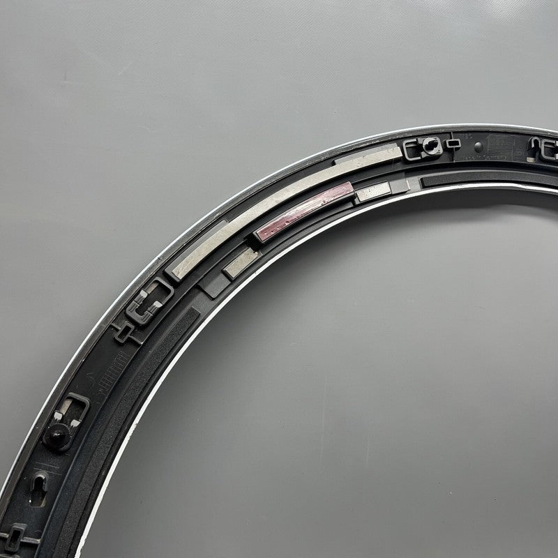 4KE853717J AUDI E-TRON FENDER FLARE MOLDING LEFT FRONT 2019 2020 2021 2022 2023 4KE853717J