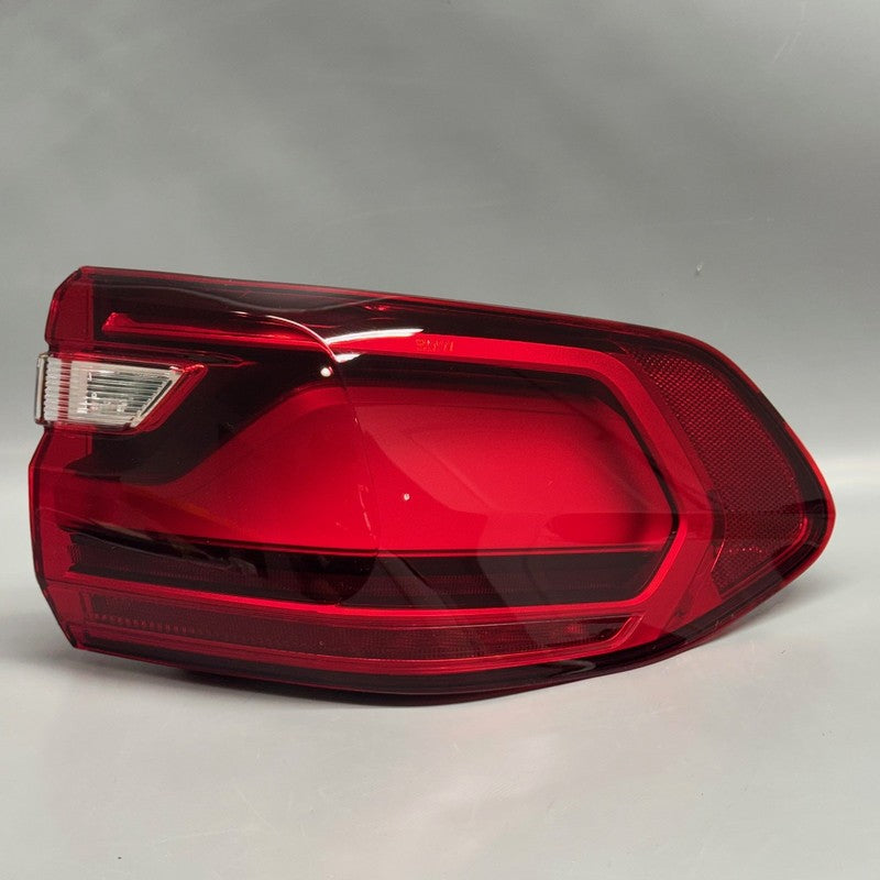 BMW X7 TAIL LIGHT LEFT DRIVER 2019 2020 2021 2022 OEM H35A164A502