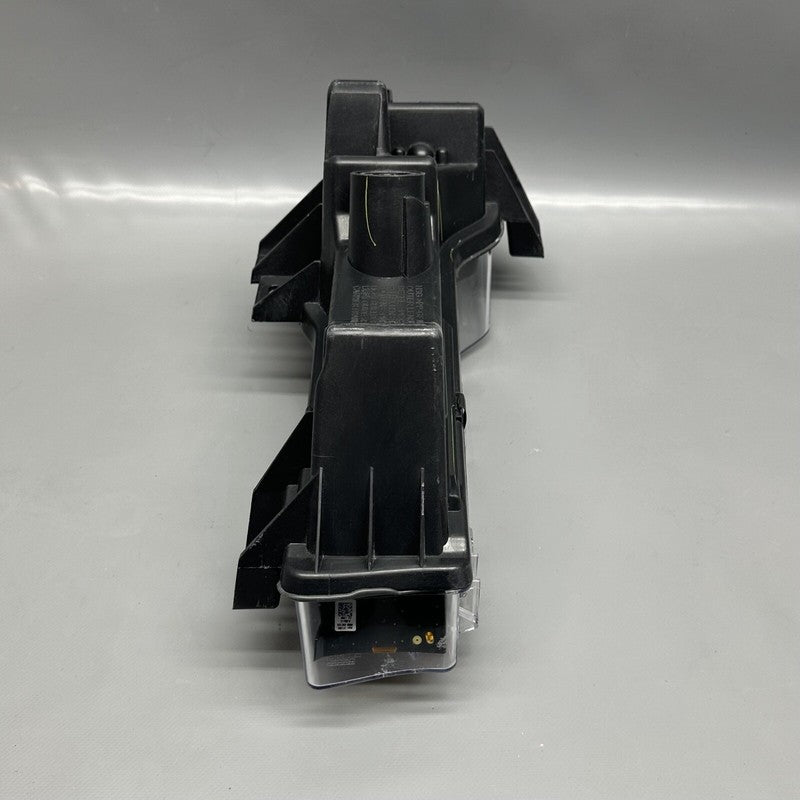 1077391-00-F TESLA MODEL 3 FOG LIGHT LEFT DRIVER 2017 18 19 20 21 22 2023 OEM 1077391-00-F