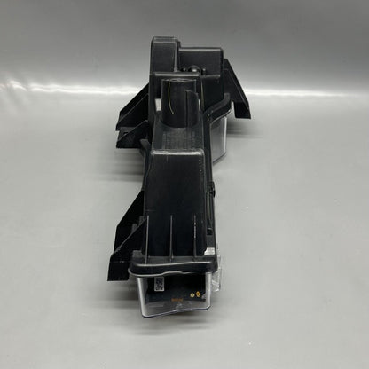 1077391-00-F TESLA MODEL 3 FOG LIGHT LEFT DRIVER 2017 18 19 20 21 22 2023 OEM 1077391-00-F