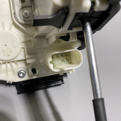 673007276 MASERATI GHIBLI LEFT FRONT DOOR LOCK ACTUATOR LATCH 2014 2015 2016 2017 OEM