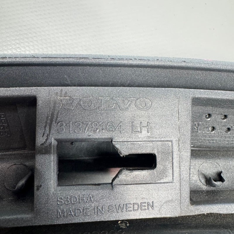 VOLVO XC90 FENDER FLARE LEFT REAR 2016 2017 2018 OEM 31378164