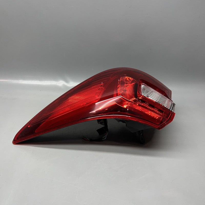 SUBARU OUTBACK TAIL LIGHT RIGHT PASSENGER 2015 2016 2017 2018 2019 OEM
