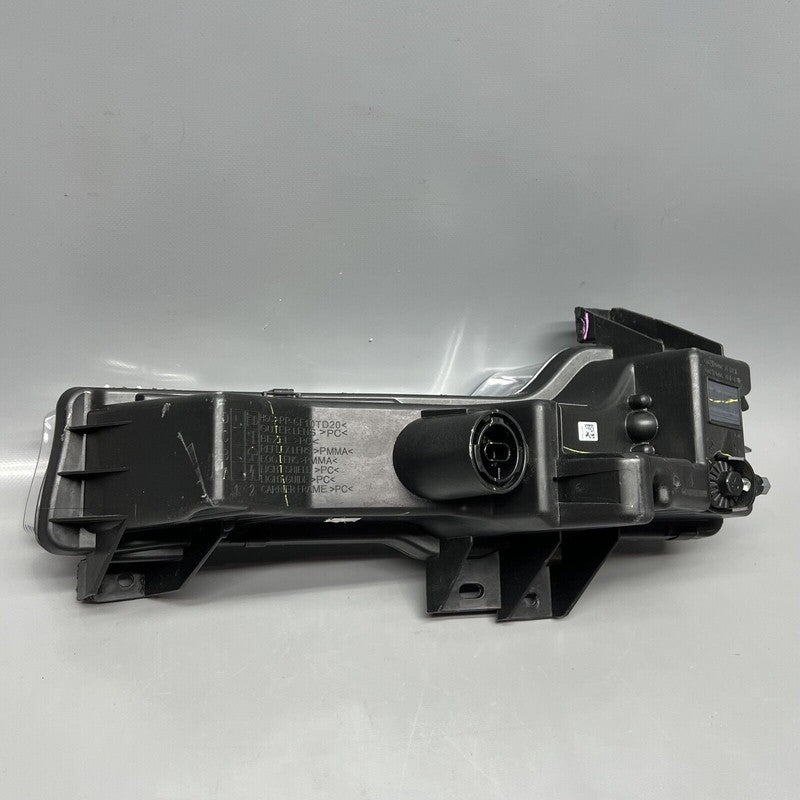 1077392-00-F TESLA MODEL 3 FOG LIGHT RIGHT PASSENGER 2017 18 19 20 21 2022 OEM 1077392-00-F