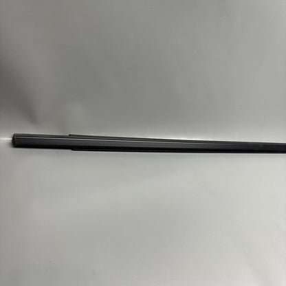82220L1000 HYUNDAI SONATA DOOR WINDOW MOLDING RIGHT FRONT 2020 2021 2022 2023 82220L1000