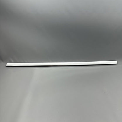 1080681-00-H TESLA MODEL 3 DOOR WINDOW MOLDING LEFT FRONT 2017 18 19 20 21 2022 1080681-00-H
