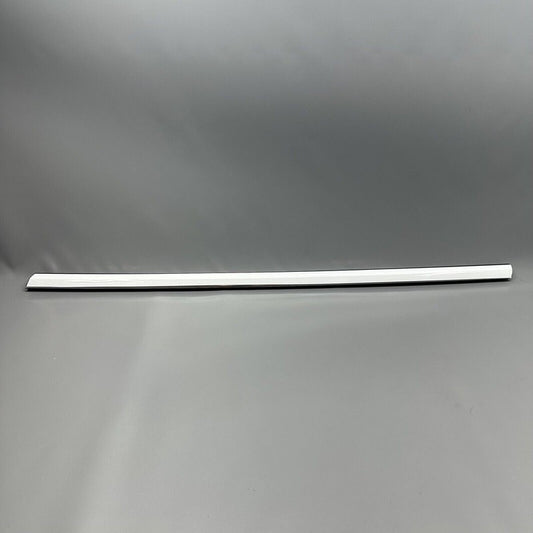 1080681-00-H TESLA MODEL 3 DOOR WINDOW MOLDING LEFT FRONT 2017 18 19 20 21 2022 1080681-00-H