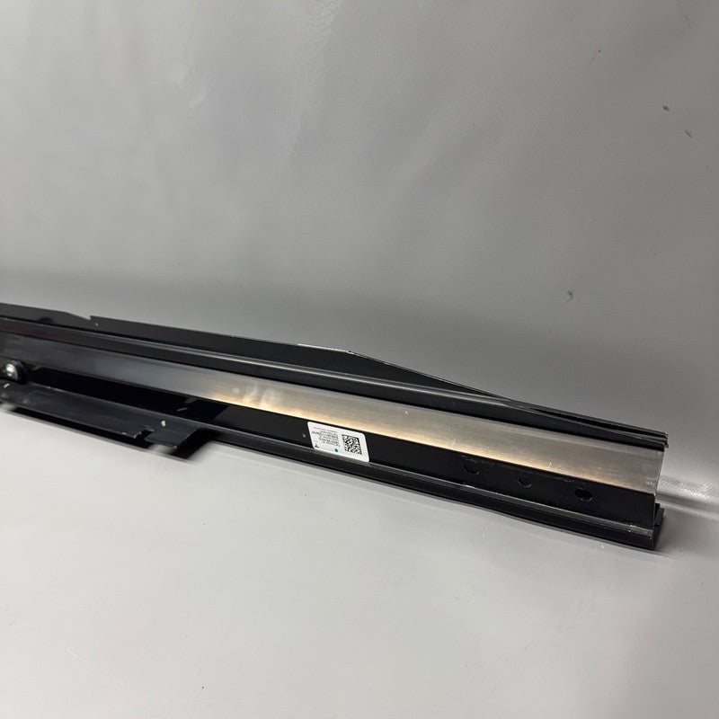 TESLA CYBERTRUCK HORIZONAL GUIDE RAIL RIGHT 2024 2025 OEM 1852129-00-D
