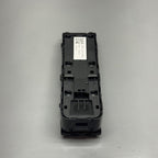 LAND ROVER DEFENDER DOOR SWITCH RIGHT FRONT 2020 2021 2022 2023 2024 2