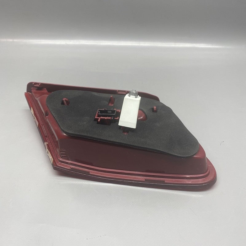 MERCEDES BENZ E350 TAIL LIGHT LEFT INNER A2129062757 2014 2015 2016 OE