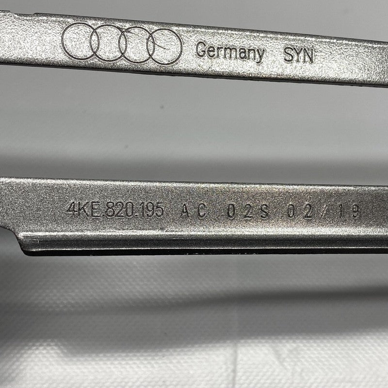 4KE820195AC AUDI E-TRON AC COMPRESSOR BRACKET UPPER 2019 2020 2021 2022 2023 4KE820195AC